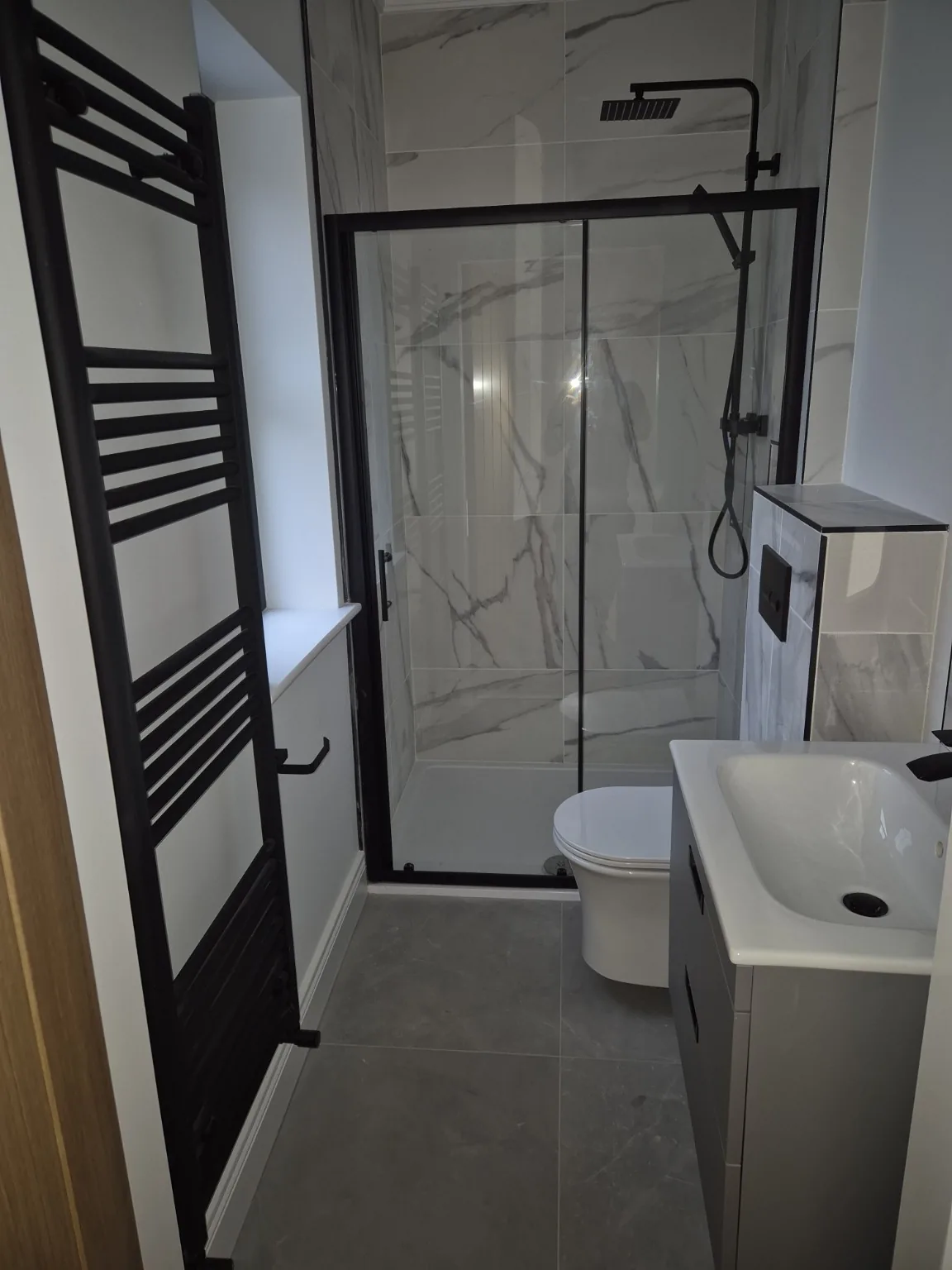 New-build ensuite by Farrell Plumbing