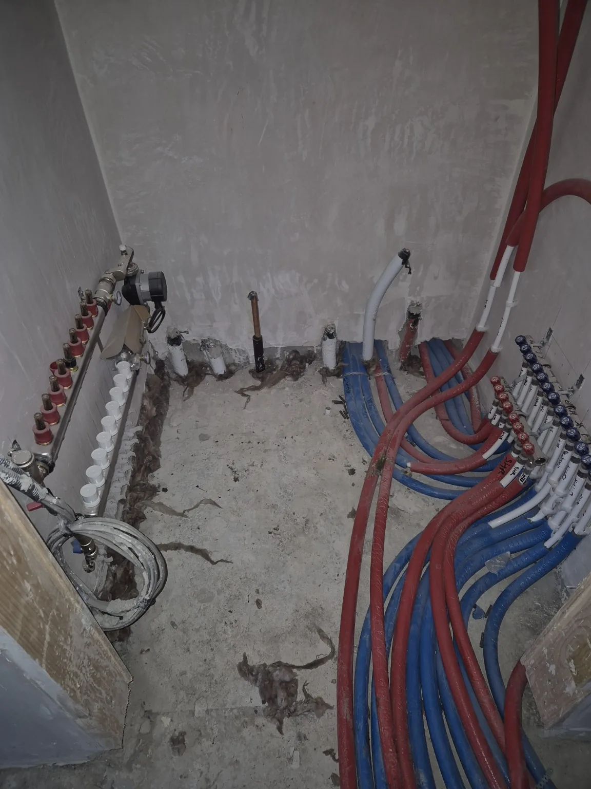 New-build hot & cold distribution by Farrell Plumbing
